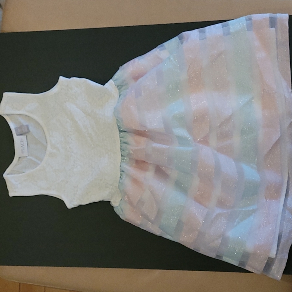 Girls dress, size 5/6, s/p, Place